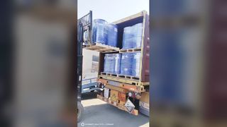 チオグリコール酸カリウムの海外貿易注文の積み込み瞬間